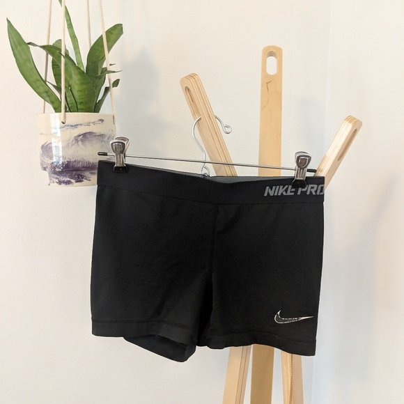 Nike Pants - ❤️ nike compression shorts